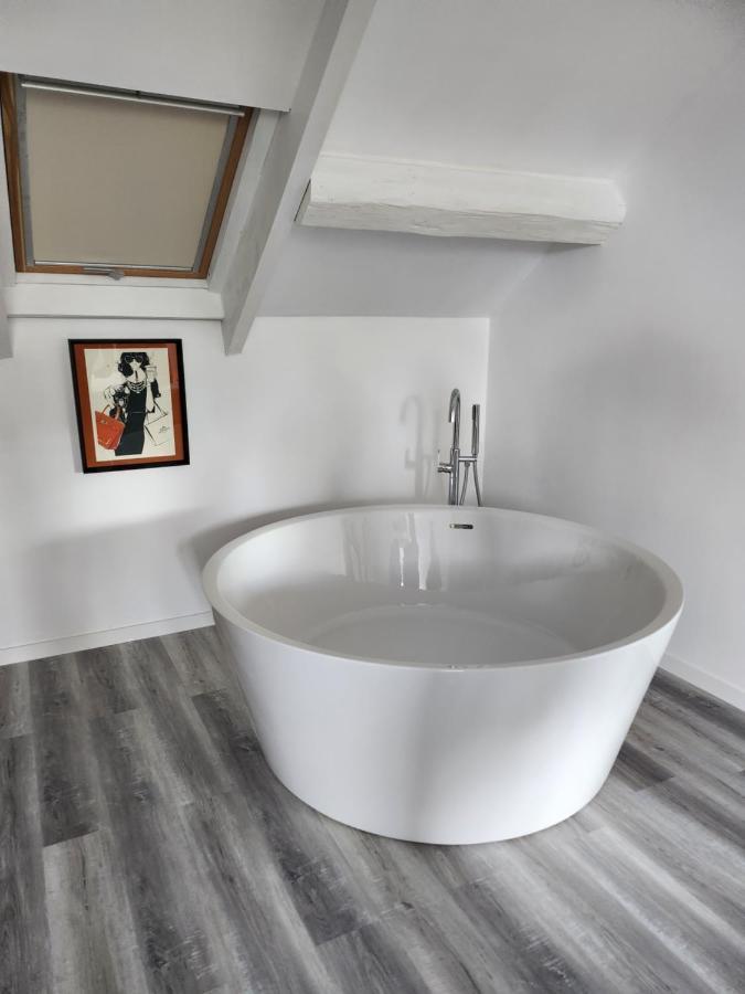 Maison Face A L'Abbaye D'Hautvillers - 2 Bedrooms 2 Bathrooms, Parking Bagian luar foto