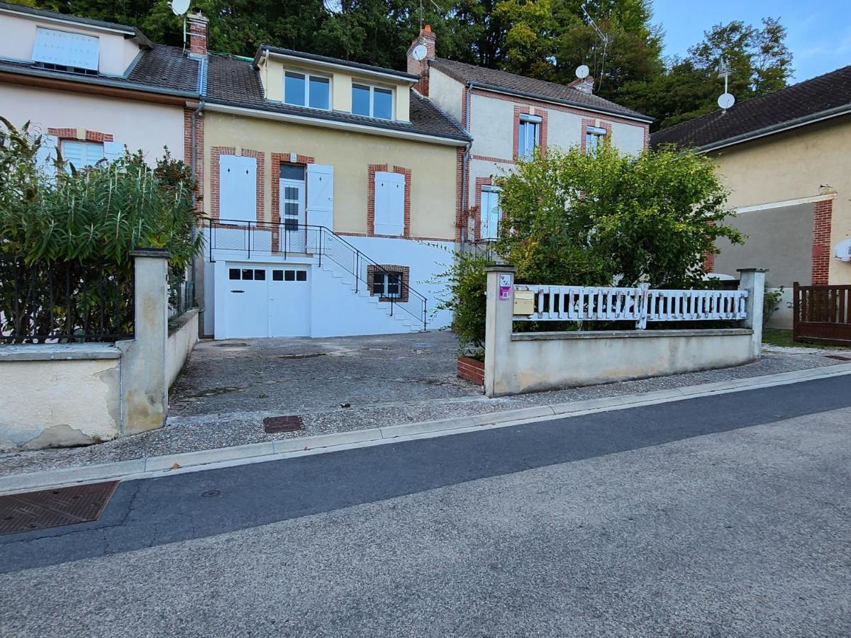 Maison Face A L'Abbaye D'Hautvillers - 2 Bedrooms 2 Bathrooms, Parking Bagian luar foto